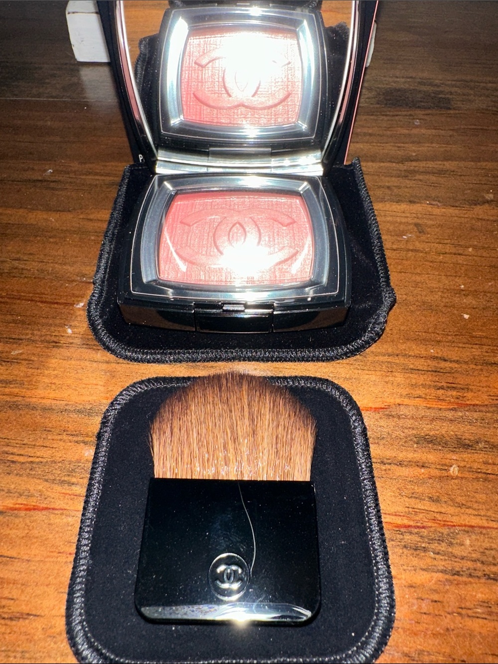 NEW Chanel Limited Edition Illuminating Blush Powder - Fantasie De Chanel - Picture 5 of 5